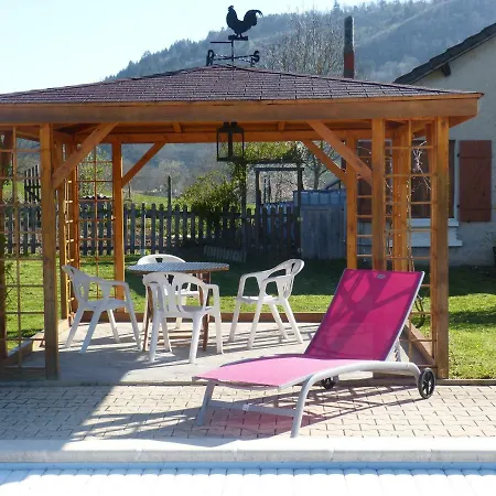 בית נופש La Campagnarde Saint-Just-en-Chevalet